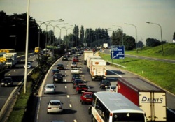 Atasco &aacute; entrada de Bruxelas